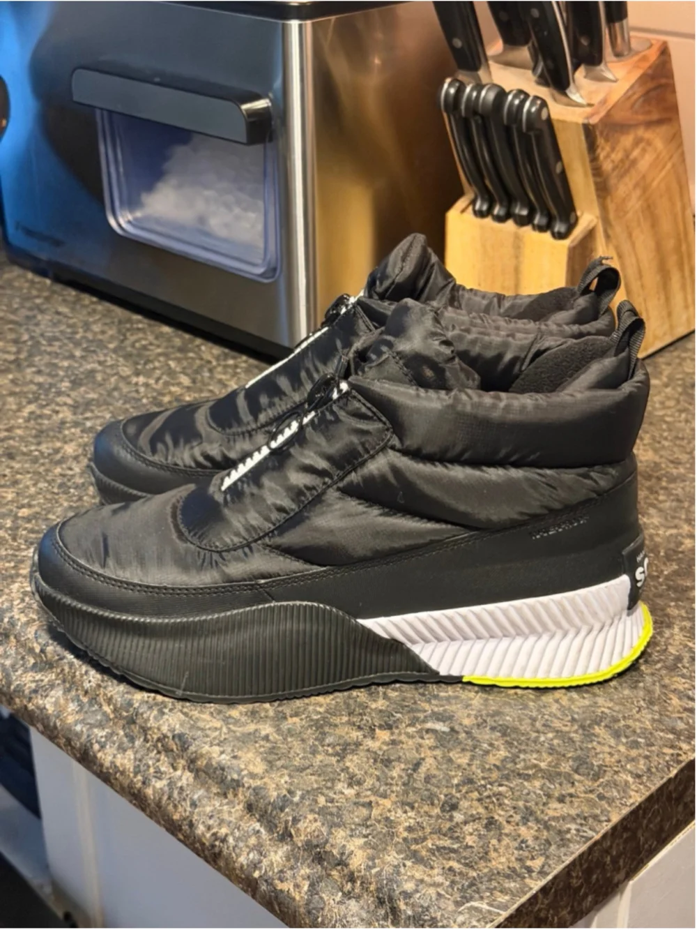 Sorel Out 'N About III Puffy Zip Boot Waterproof Sneakers